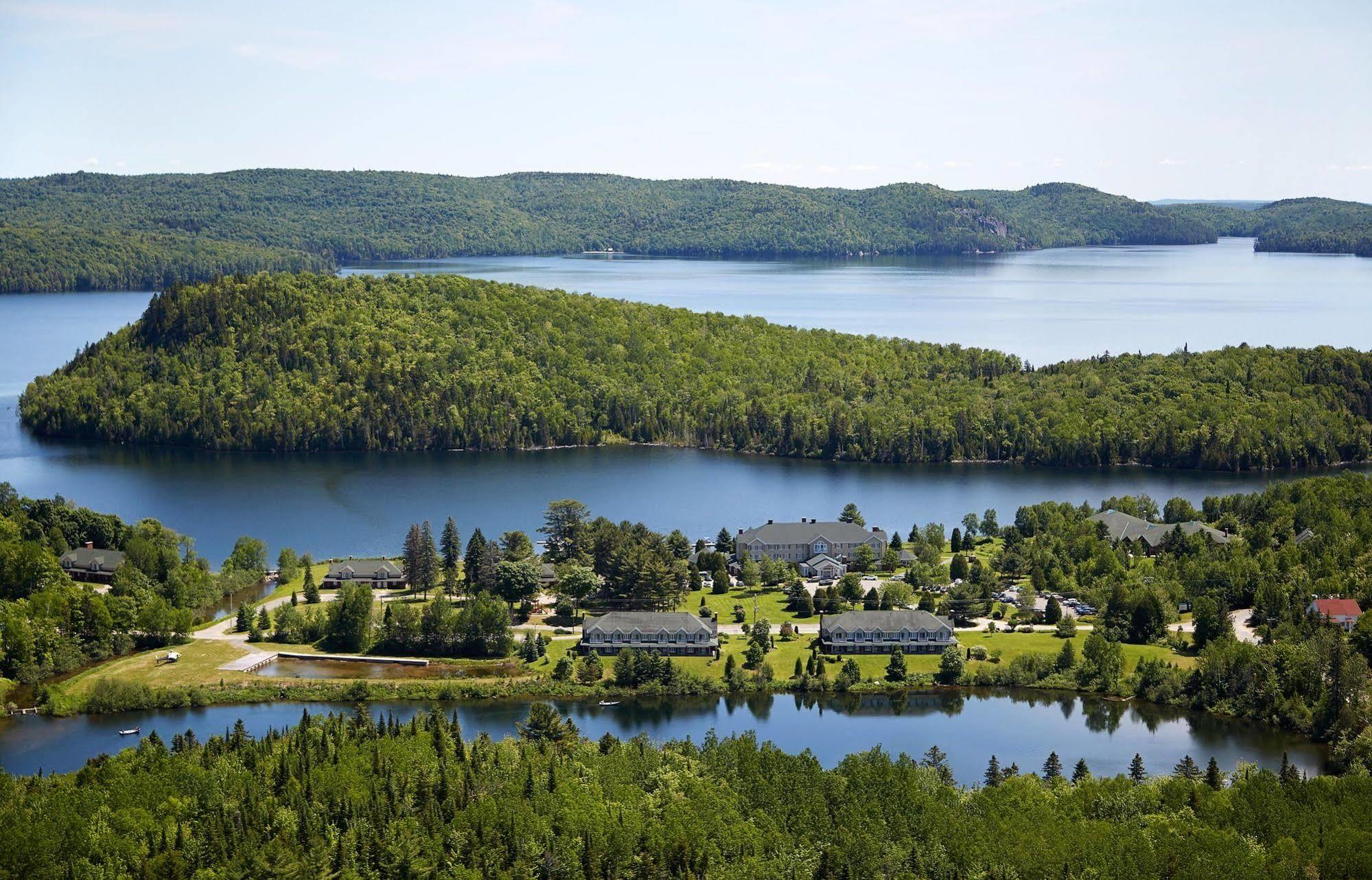 Auberge Du Lac-A-L'Eau-Claire Saint-Alexis-des-Monts Eksteriør bilde