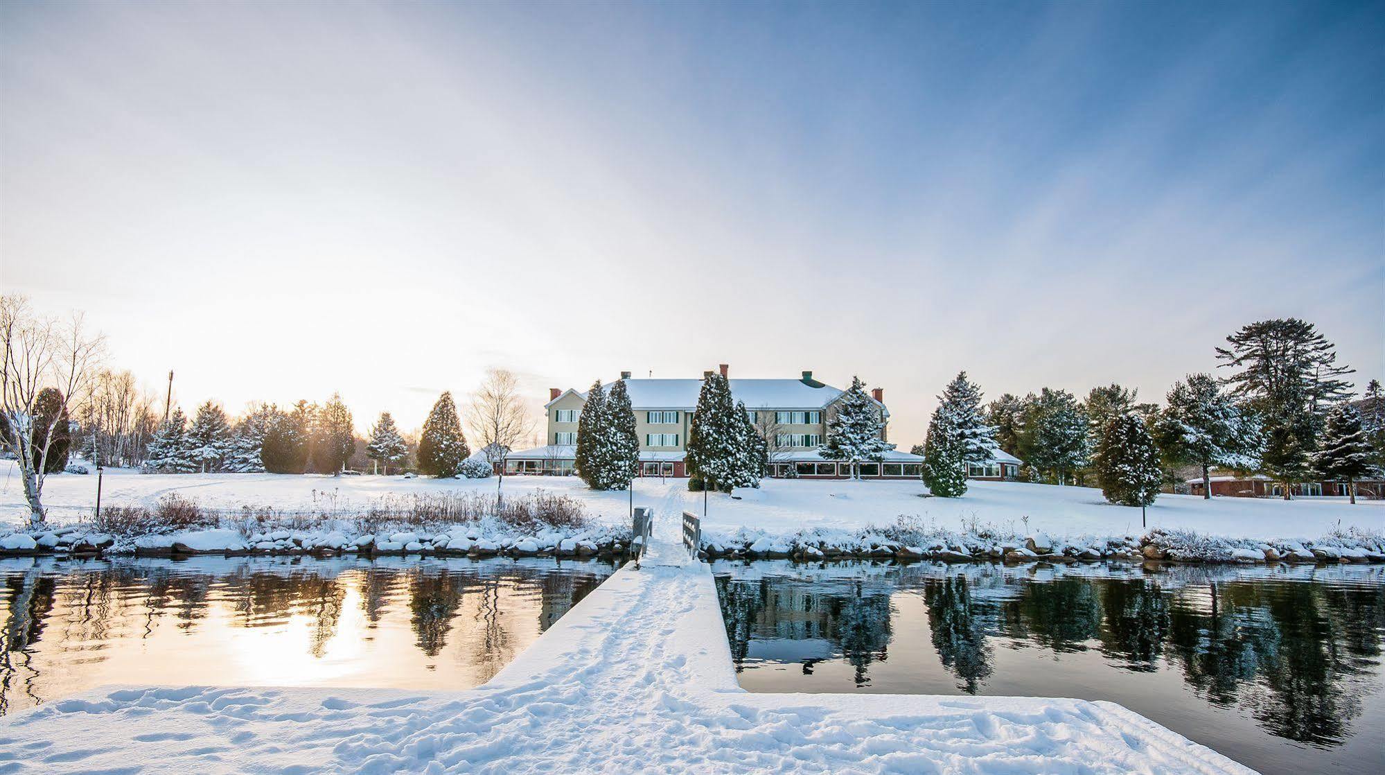 Auberge Du Lac-A-L'Eau-Claire Saint-Alexis-des-Monts Eksteriør bilde